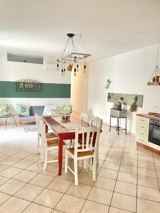 Finestra Sul Borgo Apt. Acquarica del Capo Exterior photo